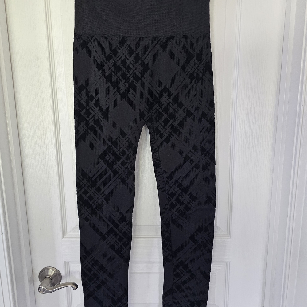 Plaid Black Maternity Leggings